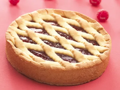 Изи Патакрут